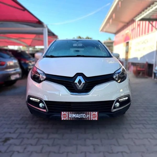 Renault Captur 0.9 TCE Exclusive, fotografia 14