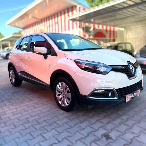 Renault Captur 0.9 TCE Exclusive, fotografia 7