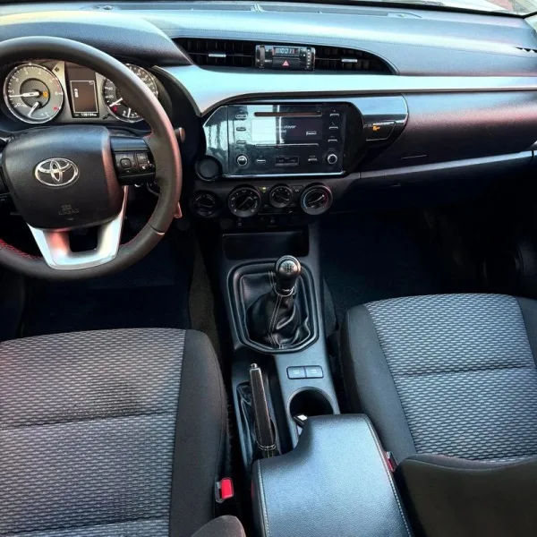 Toyota Hilux 2.4 D-4D 4WD Tracker, fotografia 4