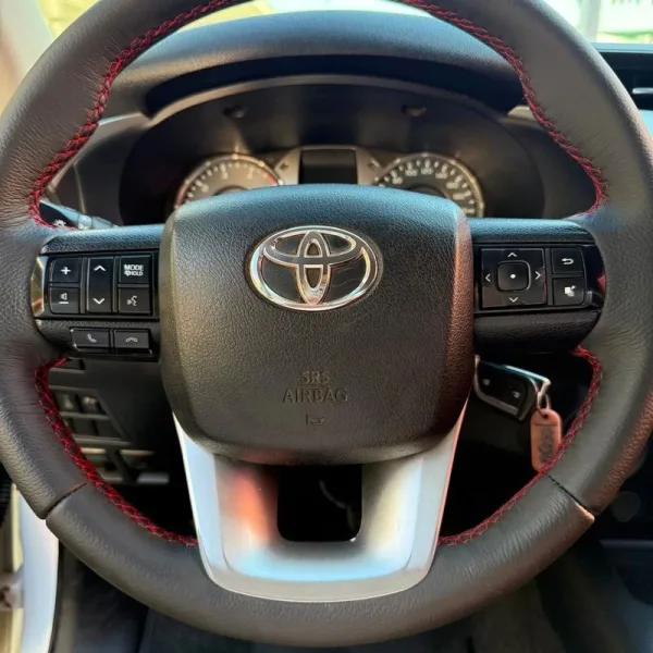 Toyota Hilux 2.4 D-4D 4WD Tracker, fotografia 5