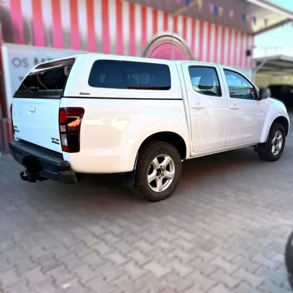 Isuzu D-Max 2.5 DTi CD 4WD LS Sport Edition, fotografia 17