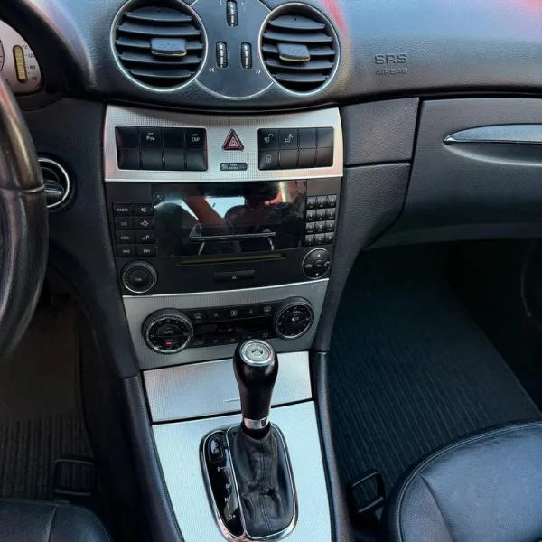 Mercedes Benz CLK 320 CDi Avantgarde Aut., fotografia 5