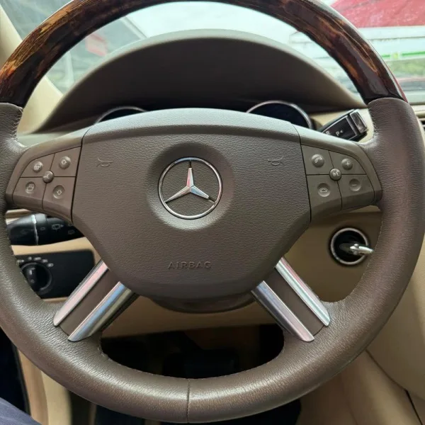 Mercedes Benz R 350 CDi 4-Matic Longo, fotografia 17