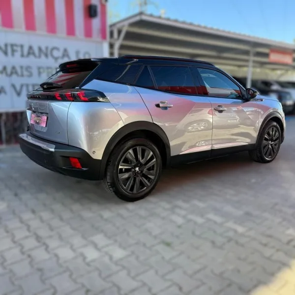 Peugeot e-2008 50 kWh GT Line, fotografia 15