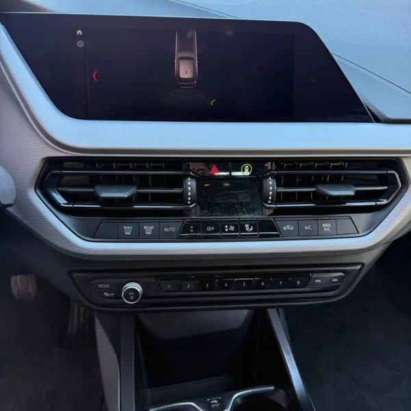 BMW 116, fotografia 18