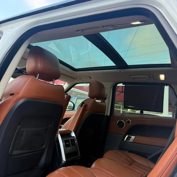 Land Rover Range Rover Sport 3.0 SDV6 HEV Autobiography, fotografia 4