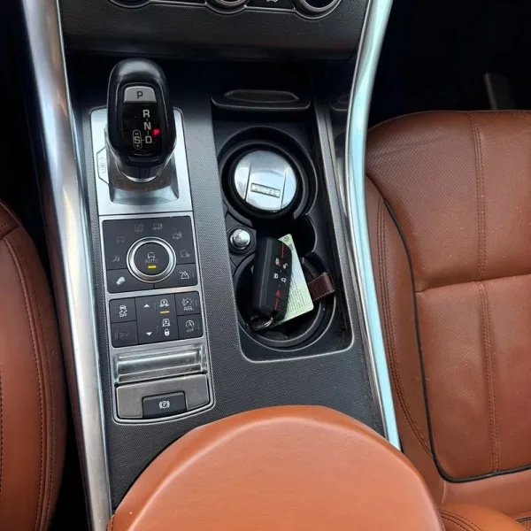 Land Rover Range Rover Sport 3.0 SDV6 HEV Autobiography, fotografia 5