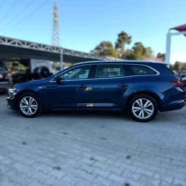 Renault Talisman Sport Tourer 1.6 dCi Executive EDC, fotografia 10